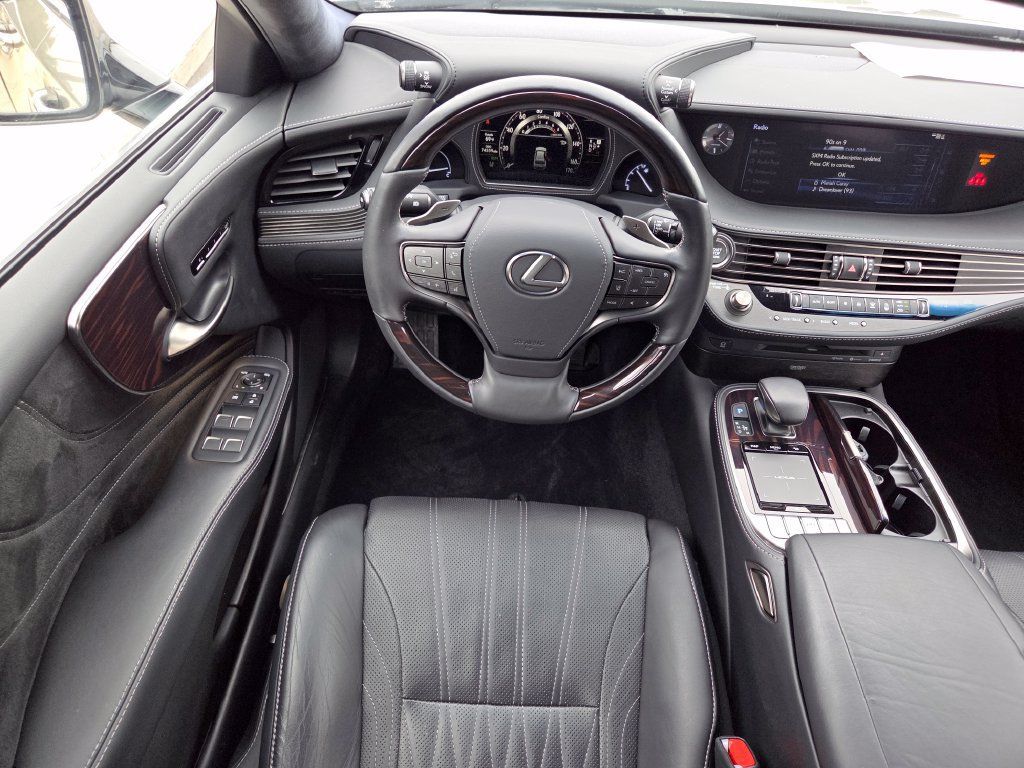 Used 2019 Lexus LS 500 AWD w/ Interior Upgrade Package image 4
