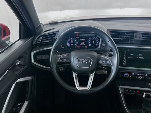 Used 2025 Audi Q3 2.0T Premium AWD/4WD image 17