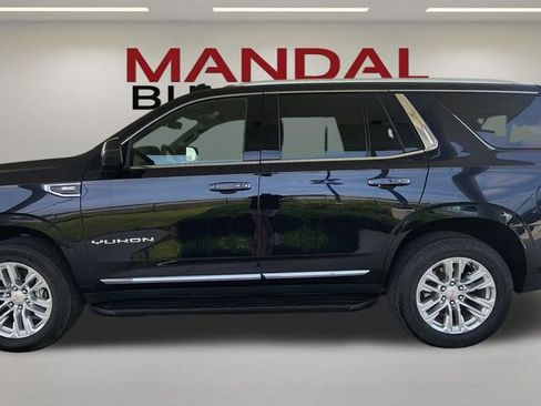 Used 2023 GMC Yukon SLT AWD/4WD image 9
