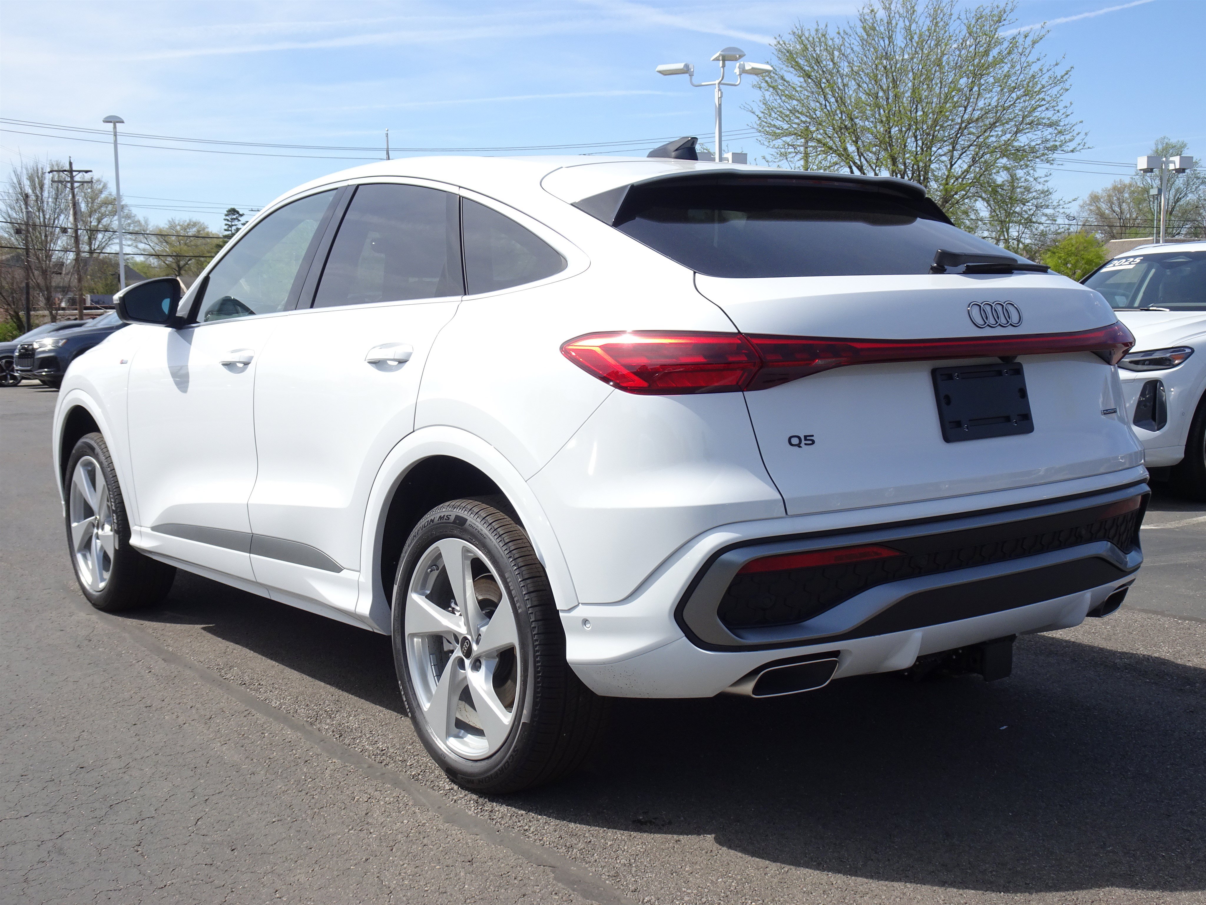 New 2026 Audi Q5 Premium Plus AWD/4WD image 3