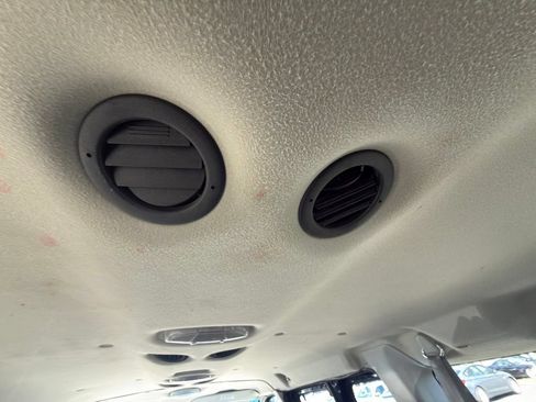 Used 2007 Ford E-350 and Econoline 350 XL RWD image 31