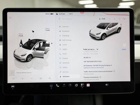 Used 2024 Tesla Model Y Long Range AWD/4WD image 50