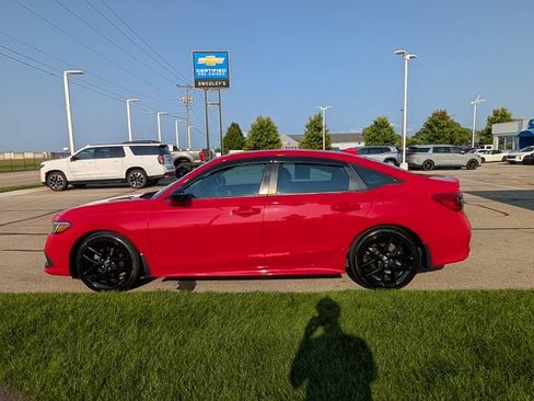 Used 2023 Honda Civic Sport image 9