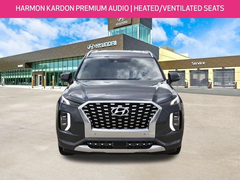 Used 2022 Hyundai Palisade Limited FWD image 2