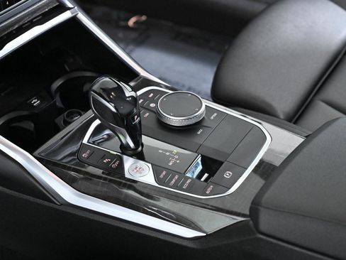 Used 2019 BMW 330i xDrive Sedan w/ Convenience Package image 18