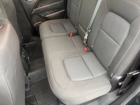 Used 2019 Chevrolet Colorado LT w/ LT Convenience Package AWD/4WD image 32