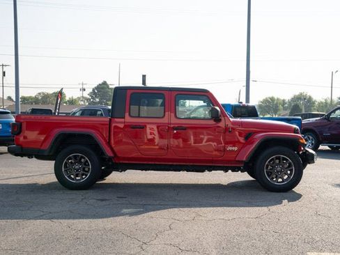 Certified 2023 Jeep Gladiator Overland image 6