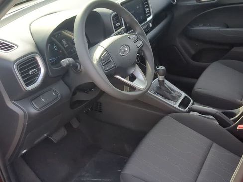 New 2026 Hyundai Venue SE FWD image 15