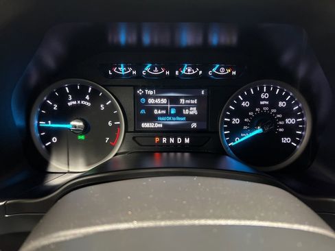 Used 2021 Ford Expedition XLT image 23