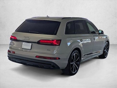 Used 2022 Audi Q7 3.0T Prestige w/ Prestige Package AWD/4WD image 5