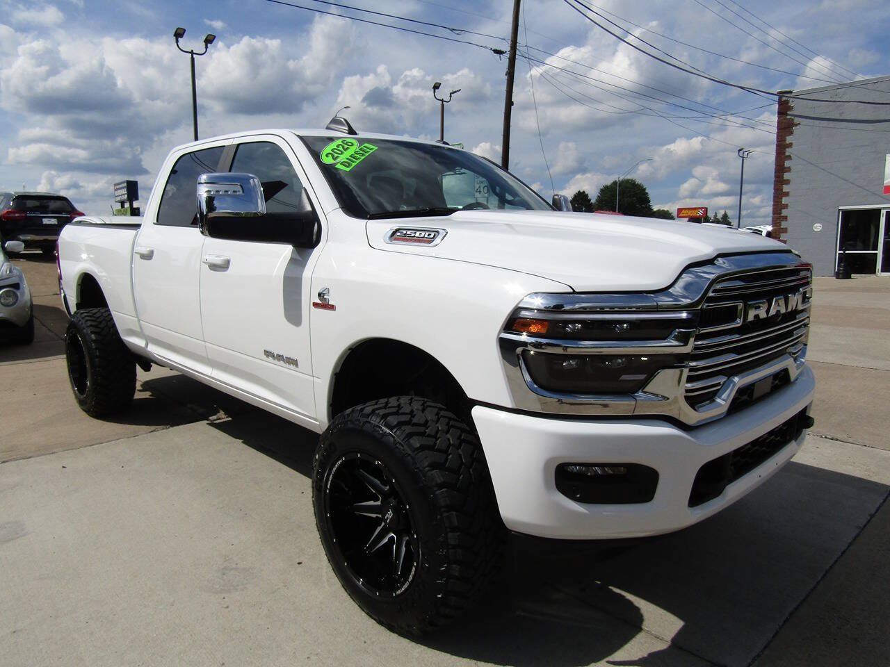 Used 2026 RAM 2500 Laramie AWD/4WD image 2