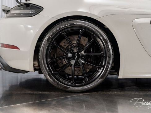Used 2020 Porsche 718 Cayman GT4 image 19