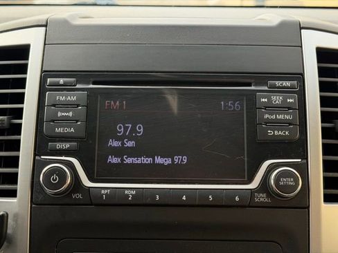 Used 2018 Nissan Frontier SV image 36