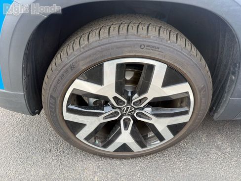 Used 2022 Volkswagen Taos SEL image 7