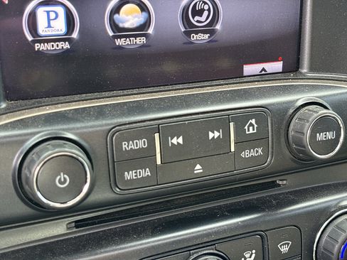 Used 2015 GMC Sierra 2500 Denali AWD/4WD image 25