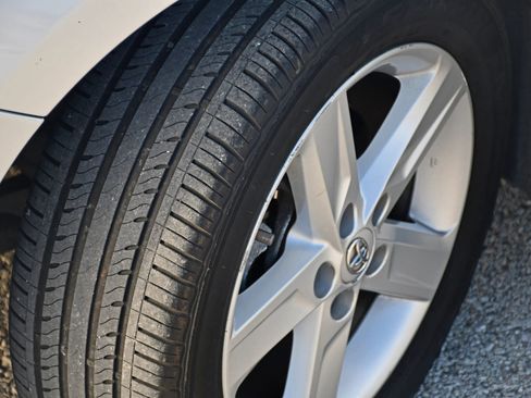 Used 2013 Toyota Camry SE FWD image 25