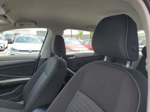 Used 2026 Volkswagen Jetta S FWD image 16