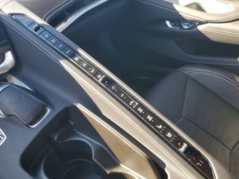 Used 2022 Chevrolet Corvette Stingray Preferred Conv w/ 2LT image 21
