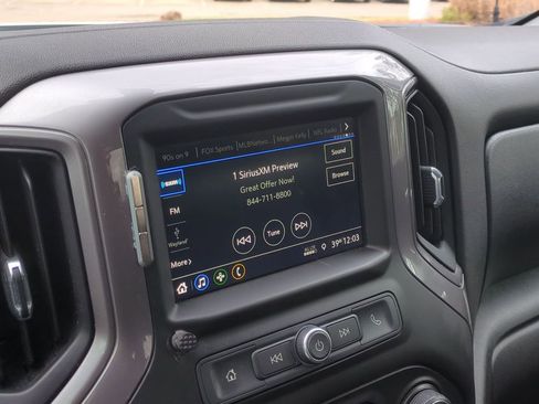 Used 2019 Chevrolet Silverado 1500 Custom w/ Custom Value Package image 19