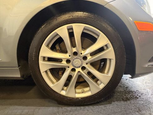 Used 2013 Mercedes-Benz C 300 4MATIC Sedan image 29
