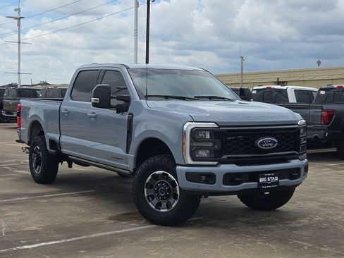 Used 2024 Ford F250 Lariat w/ Lariat Ultimate Package AWD/4WD image 1
