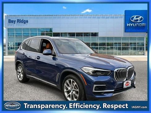 Used 2023 BMW X5 xDrive40i w/ Premium Package image 1