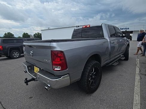 Used 2019 RAM 1500 Big Horn AWD/4WD image 3