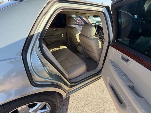 Used 2007 Cadillac DTS Luxury I w/ Trunk Convenience Package image 15