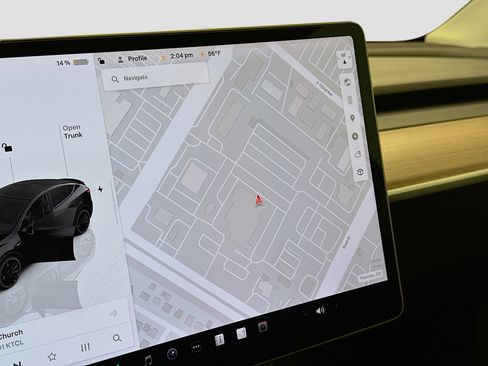 Used 2023 Tesla Model Y Performance image 21