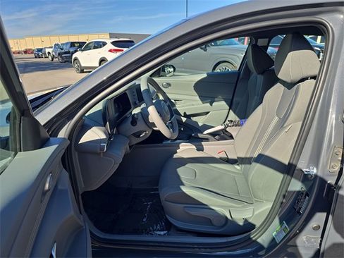 New 2025 Hyundai Elantra Sport image 11