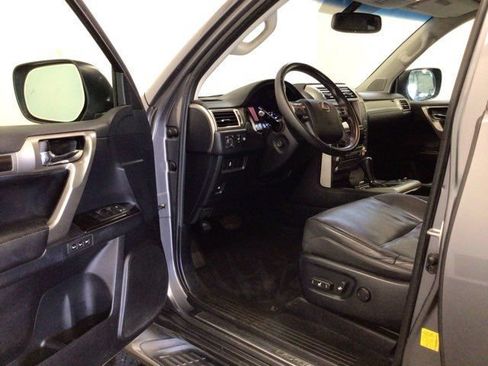 Used 2015 Lexus GX 460 w/ Navigation Package AWD/4WD image 20
