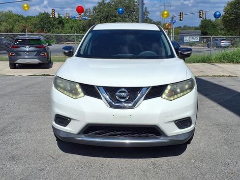 Used 2016 Nissan Rogue S FWD image 2