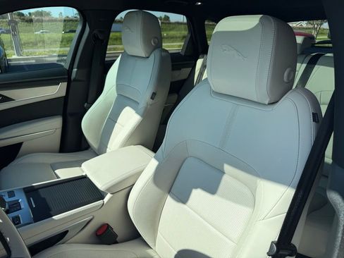 New 2026 Jaguar F-PACE R-Dynamic S image 5