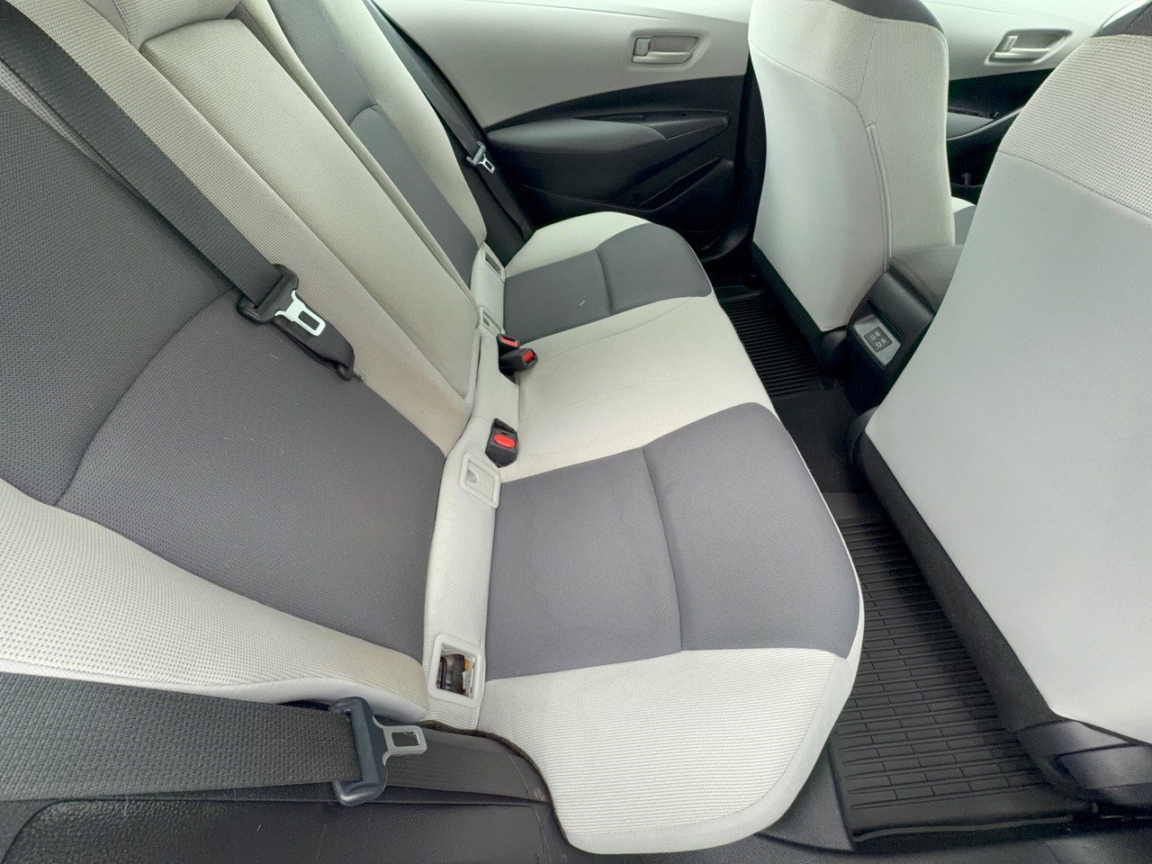 Certified 2024 Toyota Corolla LE FWD image 29