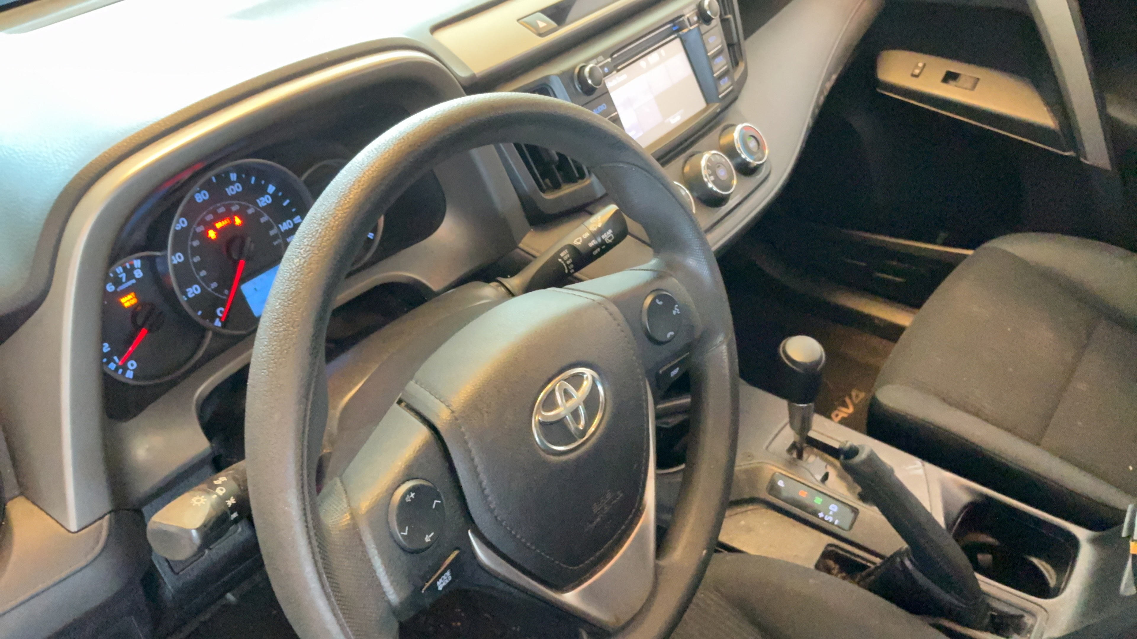Used 2016 Toyota RAV4 LE FWD image 15