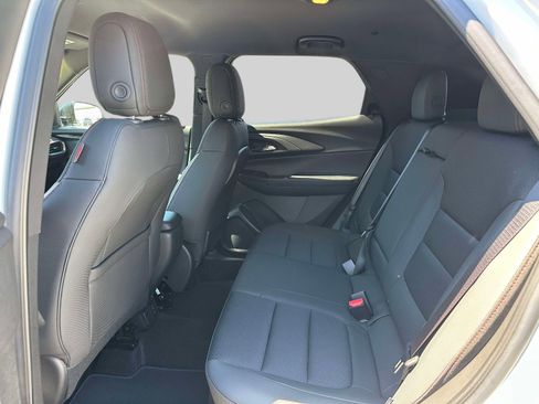 Used 2023 Chevrolet TrailBlazer RS w/ Convenience Package AWD/4WD image 10
