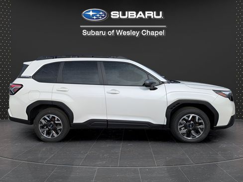 Used 2026 Subaru Forester Premium AWD/4WD image 4