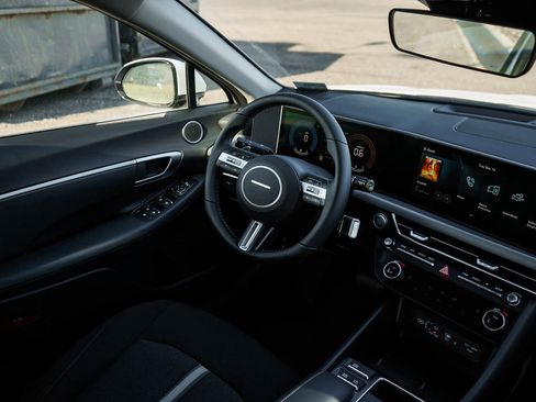 New 2026 Hyundai Sonata SEL FWD image 12