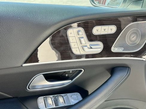 Used 2024 Mercedes-Benz GLS 450 4MATIC image 20