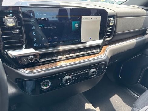 Used 2023 Chevrolet Silverado 1500 LT AWD/4WD image 20