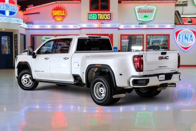 Used 2022 GMC Sierra 3500 Denali w/ Denali Ultimate Package AWD/4WD image 4