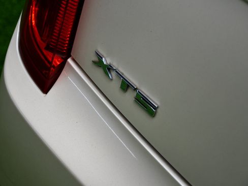 Used 2013 Cadillac XTS Premium w/ Driver Assist Package image 10