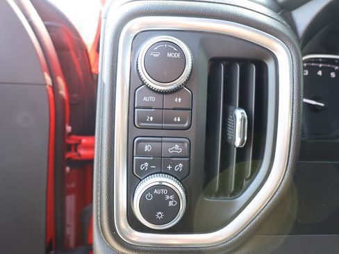 Used 2020 GMC Sierra 1500 Elevation w/ Elevation Value Package AWD/4WD image 13