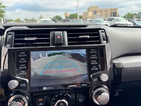 Used 2024 Toyota 4Runner TRD Off-Road Premium image 40