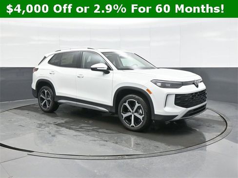 New 2026 Volkswagen Tiguan SE image 1