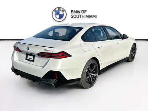 New 2026 BMW 530i w/ M Sport Package RWD image 6