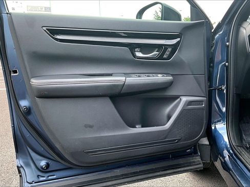 Used 2025 Honda CR-V Sport Touring image 22