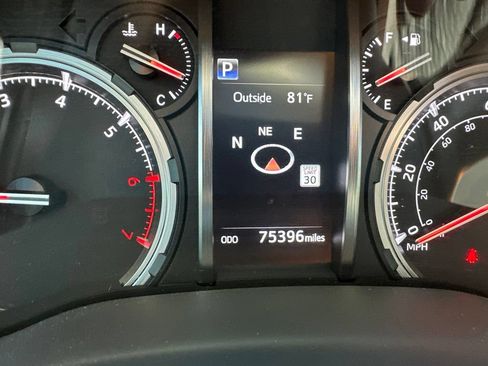 Used 2020 Toyota 4Runner Limited RWD image 17