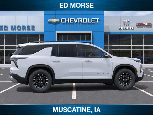 New 2026 Chevrolet Traverse Z71 w/ Driver Confidence Package AWD/4WD image 5
