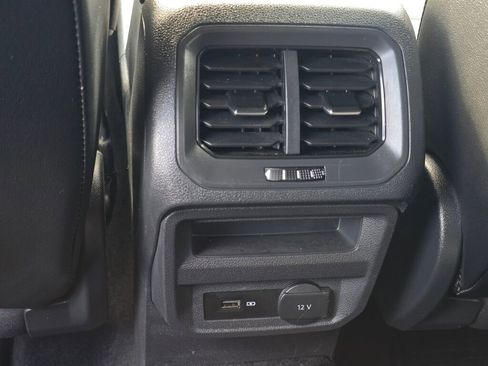 Used 2019 Volkswagen Tiguan SE w/ 3rd Row Seat Package image 19